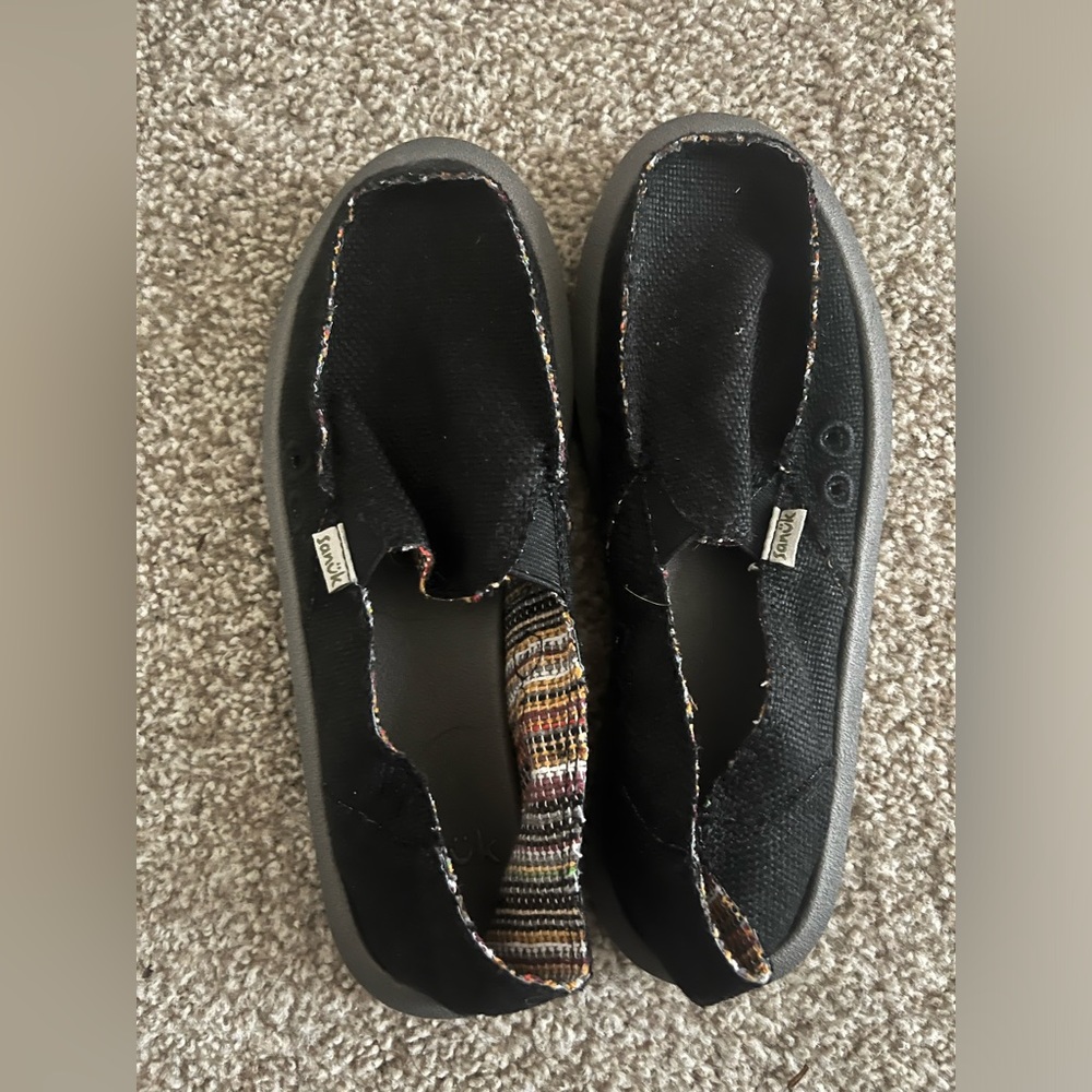 Sanuk slip ons